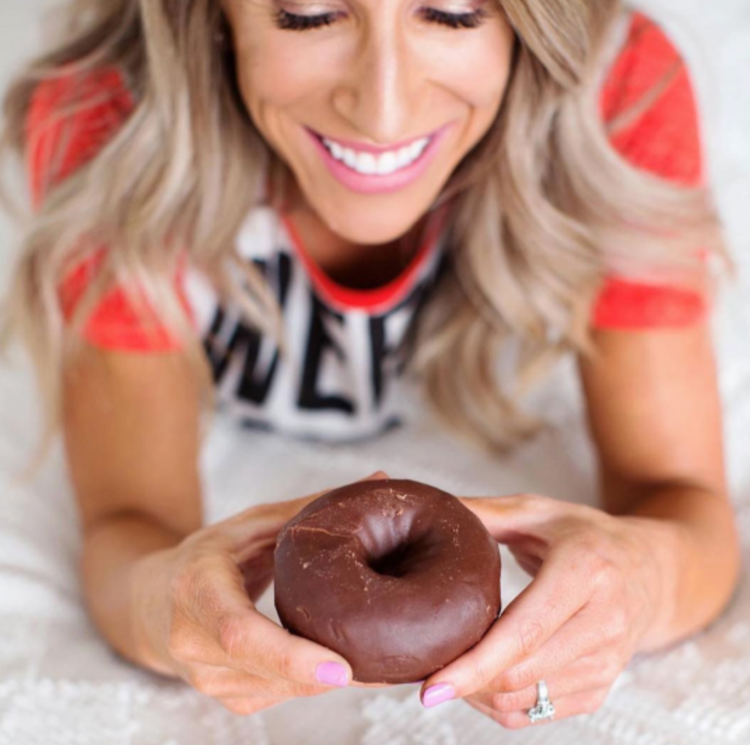 What's The Difference Between A Cheat Meal and A Re-Feed?